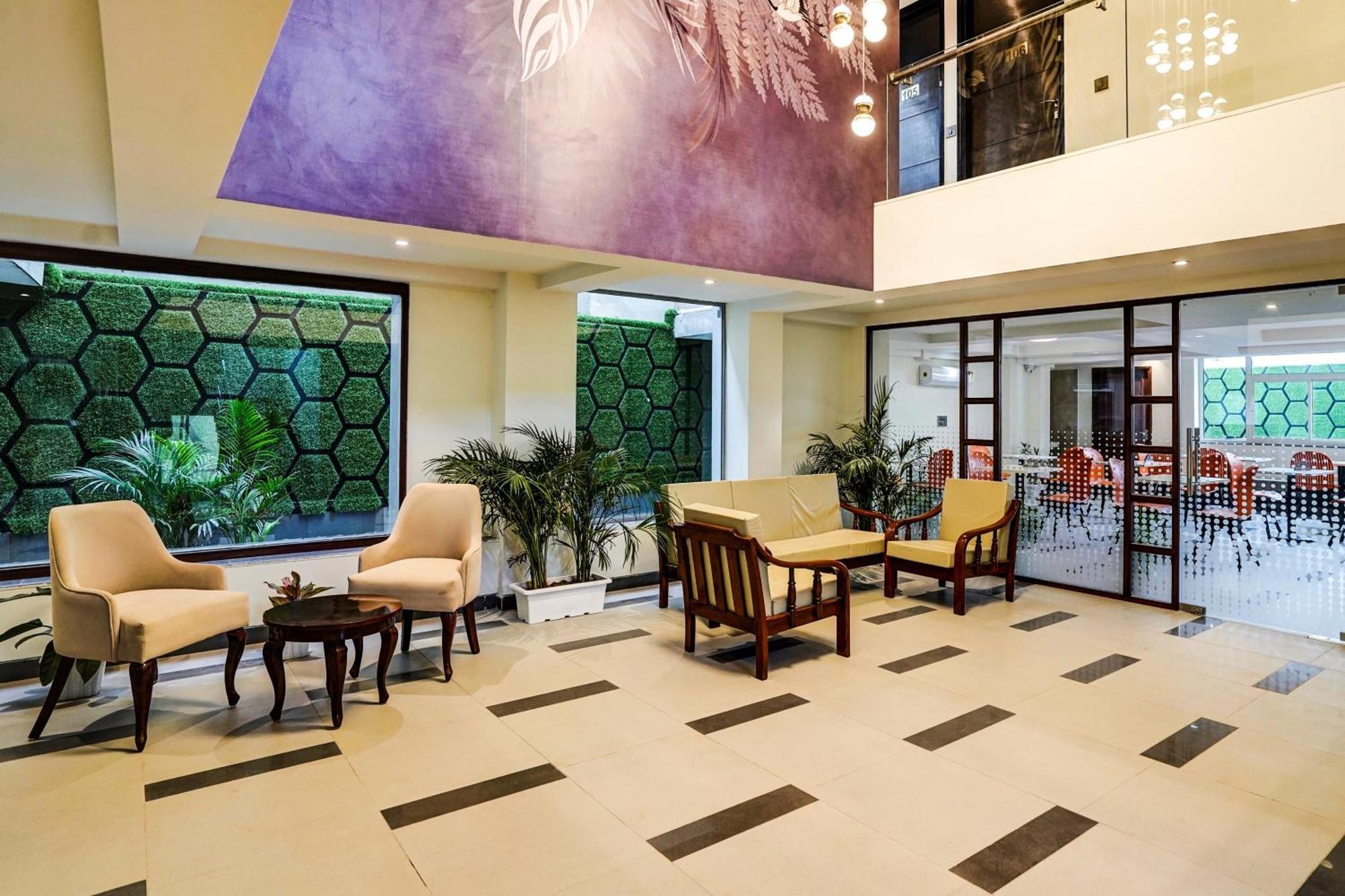 Hotel O Parkinn Гургаон Экстерьер фото