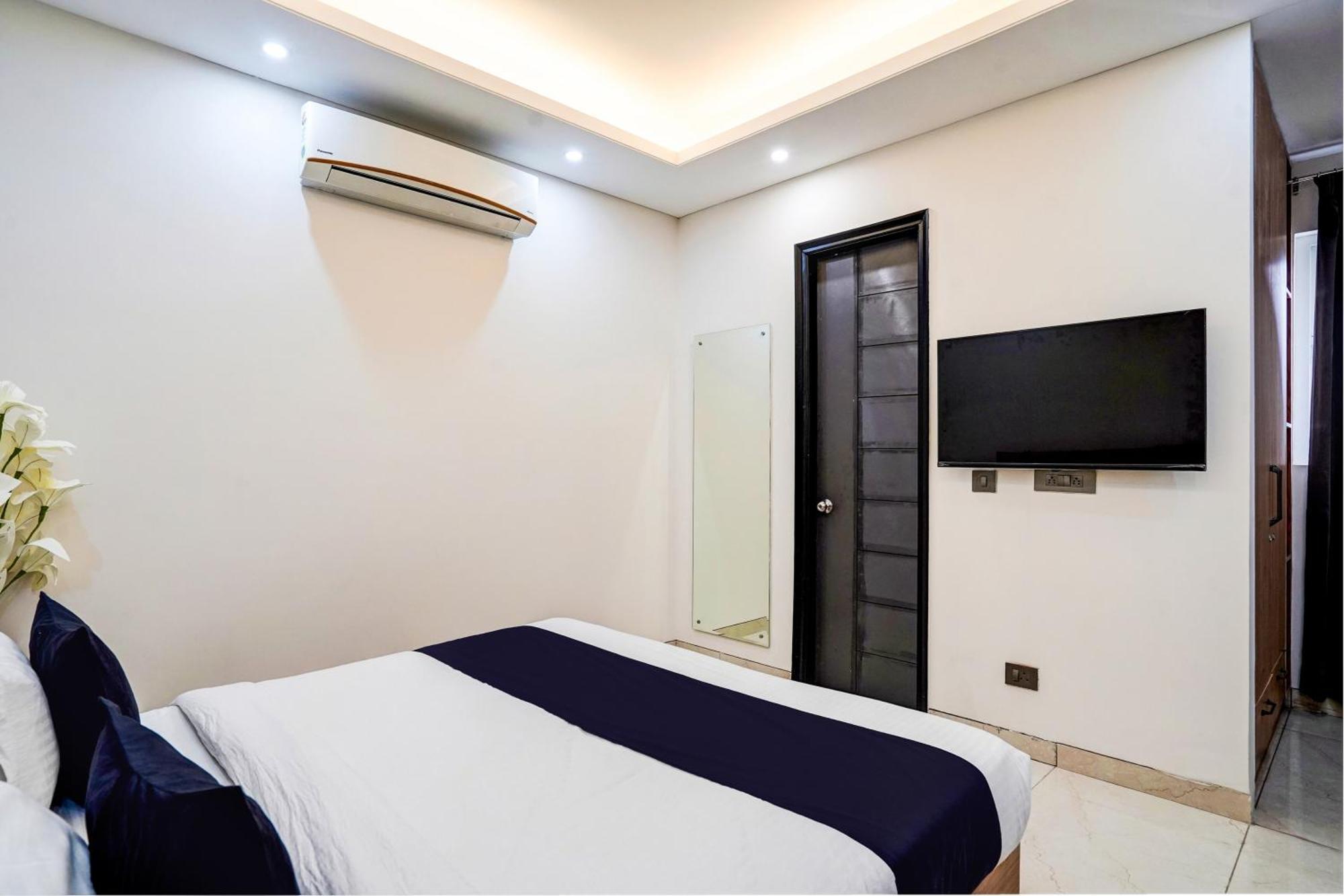 Hotel O Parkinn Гургаон Экстерьер фото